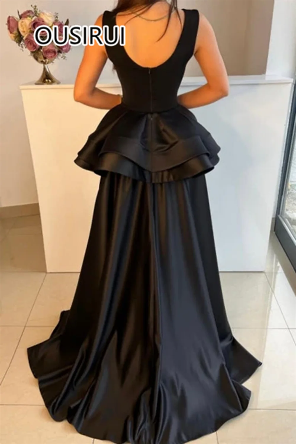 Modest Scoop Neck Satin Ruffles Evening Party Gown Backless Court Sexy Mermaid Bridesmaid Gown with Bow Saudi Custom Made