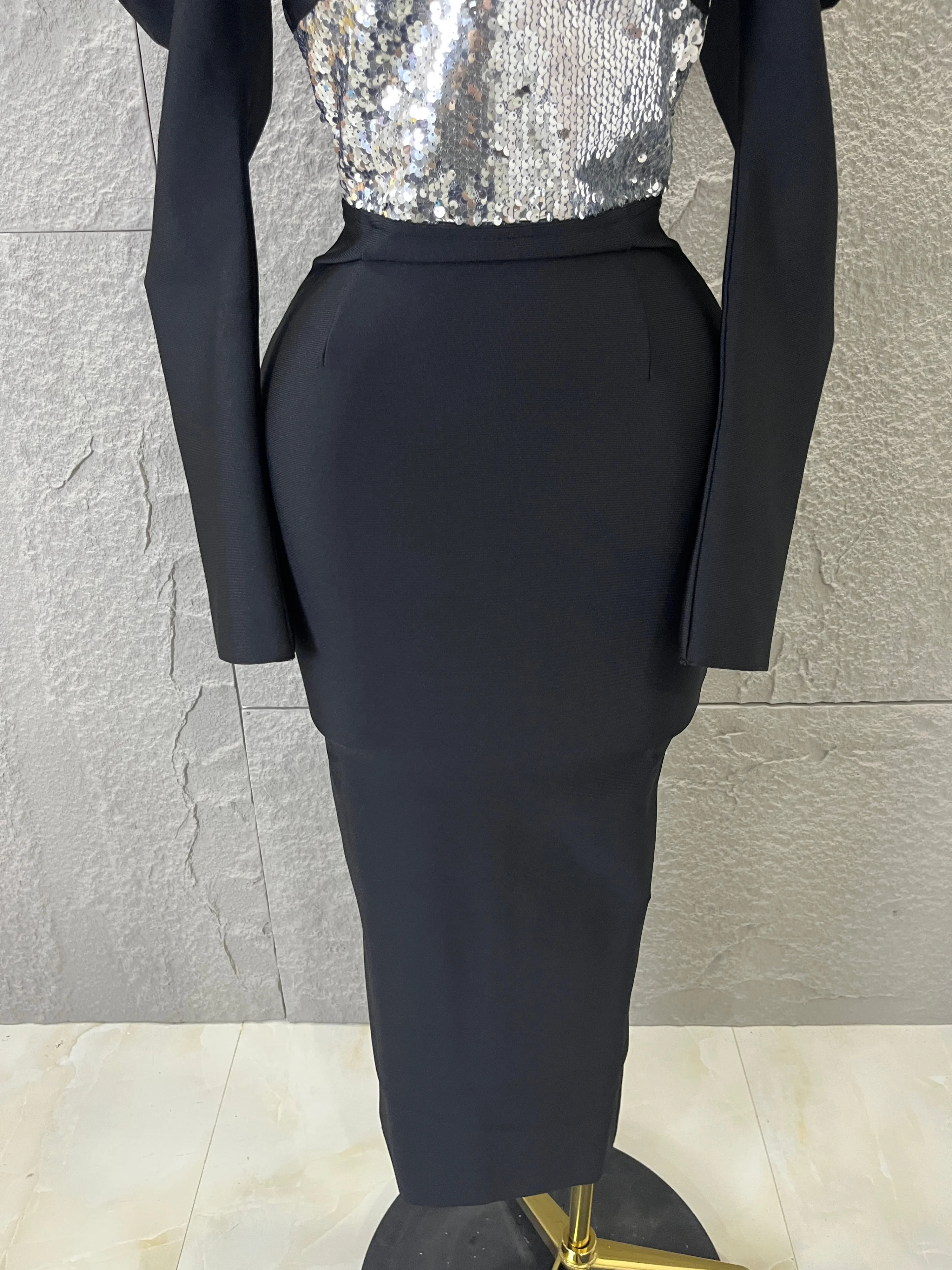 

Luxury Black Off-Shoulder Midi Dress with Silver Sequin Waist and Spaghetti Straps Cocktail Party Women Evening Party