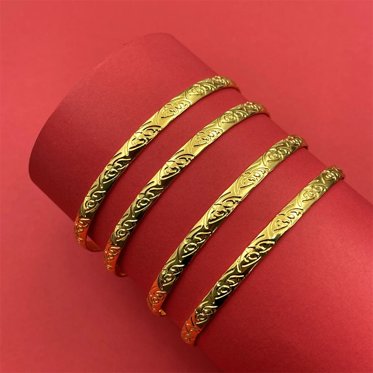 4pcs/lot three-dimensional patterned flower bracelet with closed gold bracelet, exquisite craftsmanship jewelry