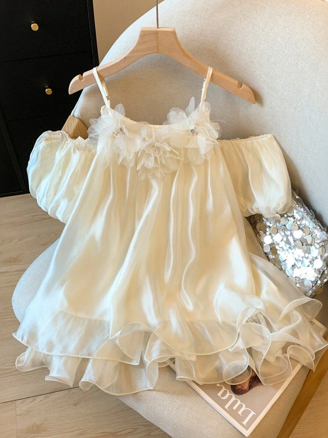 

Нежная шифоновая блузка с открытыми плечами Gentle Breeze, женская летняя новинка, с 3D-вышивкой цветов, миди, с коротким рукавом, элегантный топ