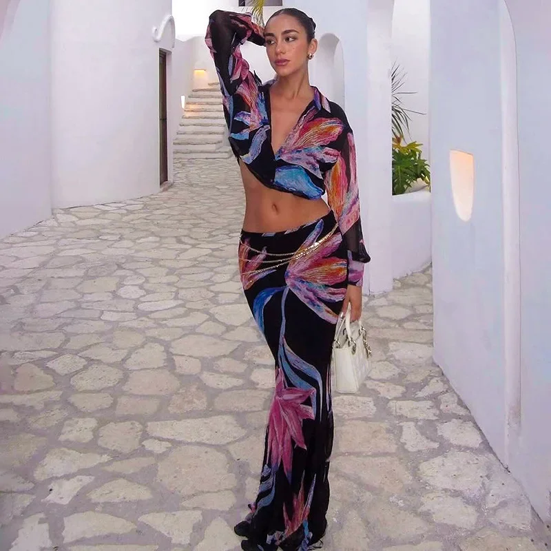 

Женский пляжный комплект из двух предметов, облегающий костюм в богемном стиле с принтом, рубашка с длинным рукавом и юбка макси для отдыха, осень 2024