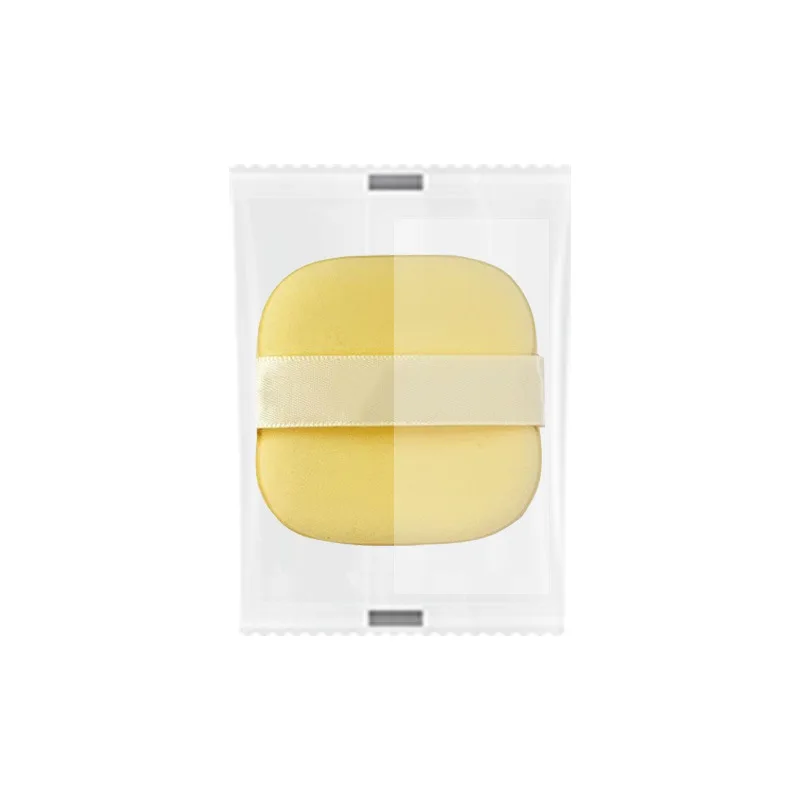 تتصبح البسكويت ذات وسادة هوائية على شكل زبدة كبيرة في الاتصال مع أدوات مكياج فائقة النعومة على الوجهين منتفخة زبدة الطاعة