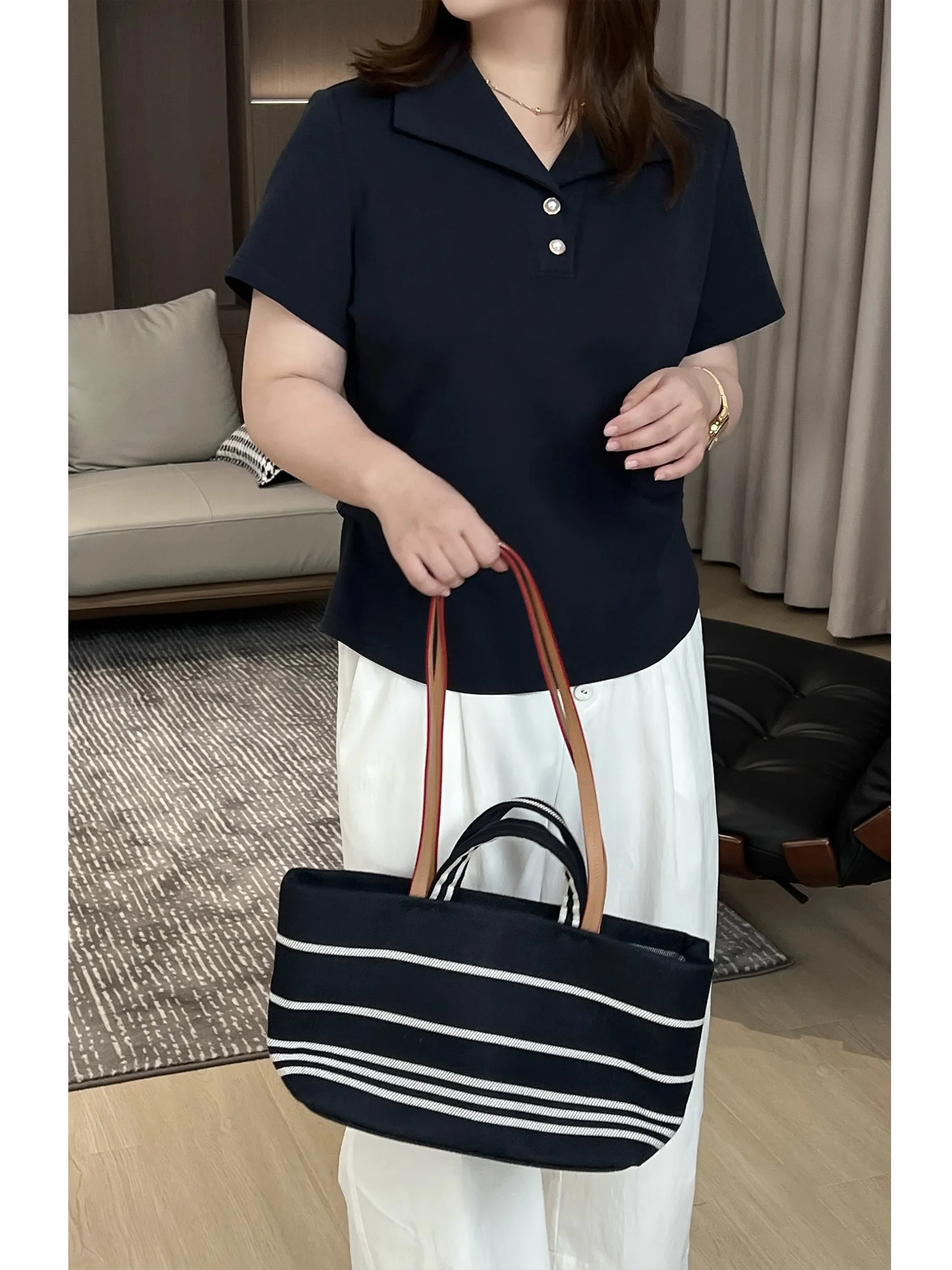 

Повседневная свободная рубашка JiJi с коротким рукавом для женщин больших размеров: элегантная летняя модная модель из смесового хлопка и полиэстера, приталенный крой