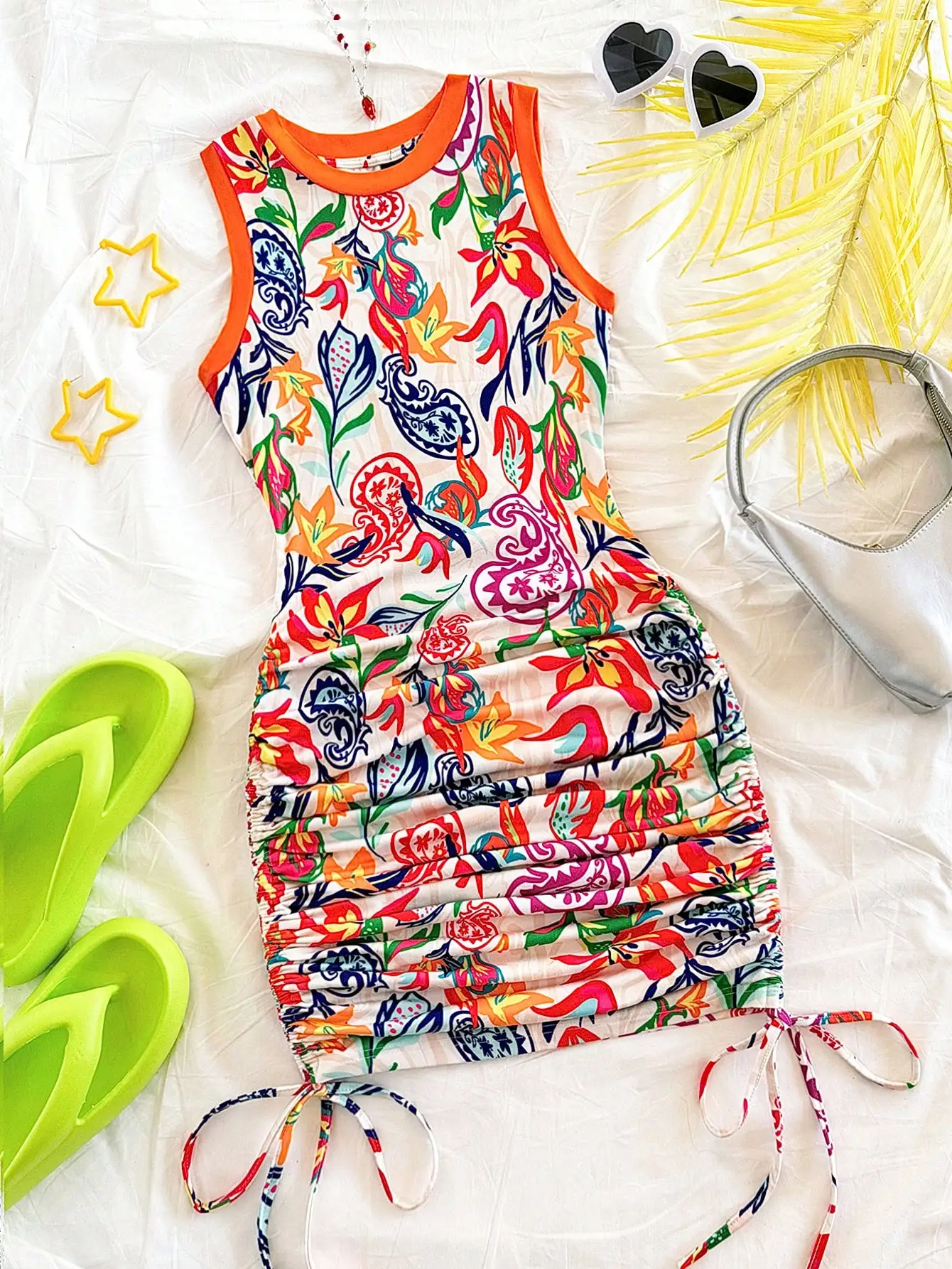 

Women's Sleeveless Mini Dress with Color Block & Paisley Print, Ruched Waist, Tie Sides for Summer Festivals Beach