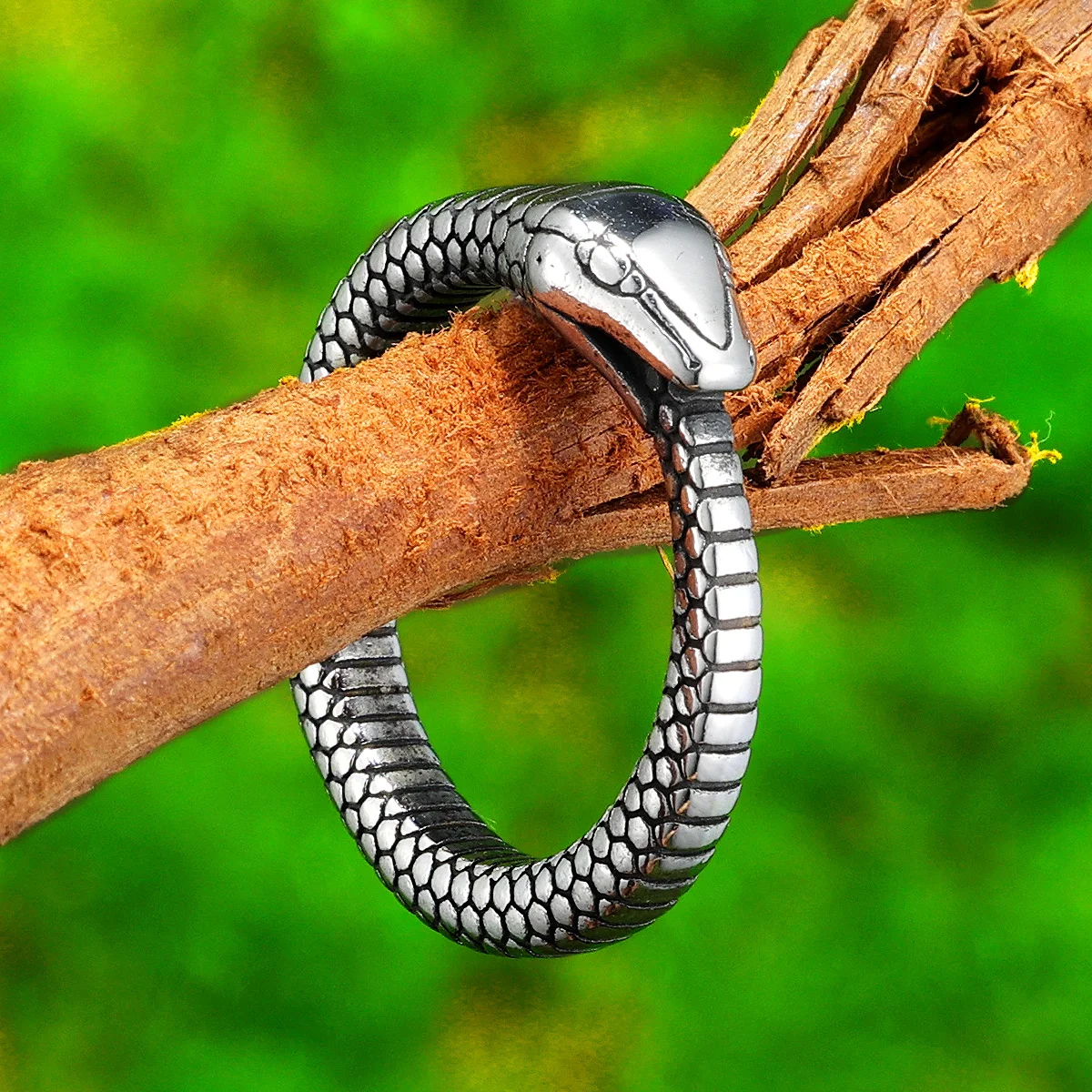 Snake Animal Ouroboros Men Rings Stainless Steel Women Jewelry Punk Rock Vintage Cool Stuff Fashion Accessories Gift Wholesale