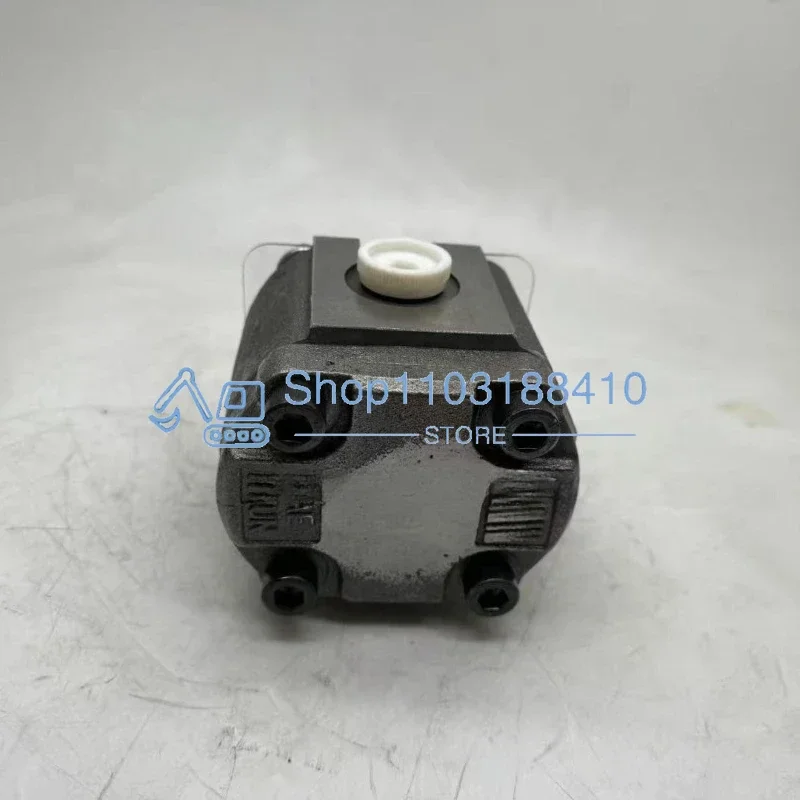 Gear Pump Model 30-7, Lacking a Faceplate