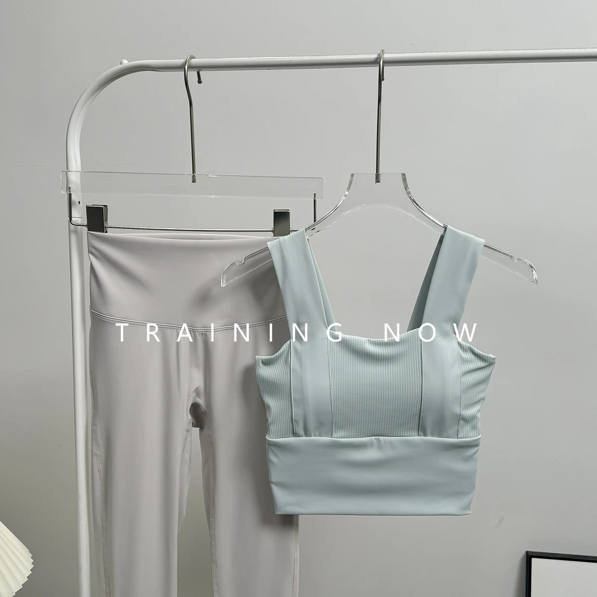 

Advanced sense sports suit for women in spring and autumn professional outdoor fitness training running shock-proof bra Pilates