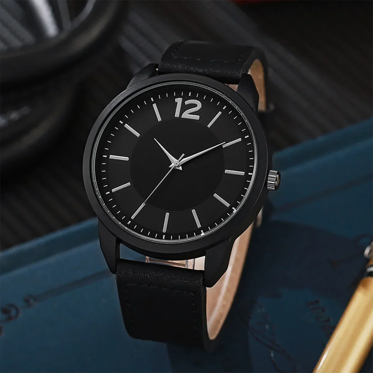 1pc-Quartz Watch Circular Surface Simple and Stylish Business Casual Watch (Box Not Included)