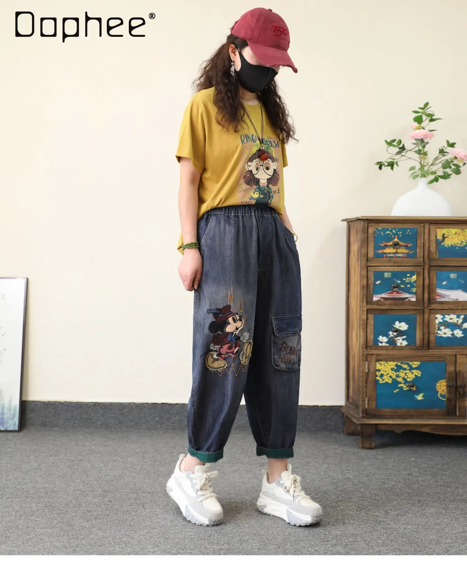 

Jeans for Women Spring Autumn Cartoon Letter Patch Embroidered Loose Large Pocket Embroidered Eight-point Harem Pants
