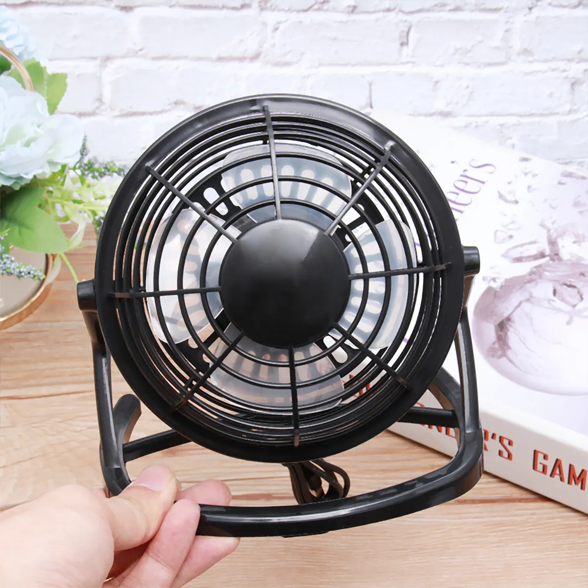 

Mini USB Fan Portable Handheld Desk Small Table Fan Rechargeable Ultra-Quiet Lightweight Natural Wind for Sleep Work Home Blue