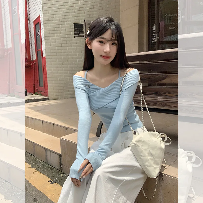 

Женский укороченный свитер Slim Fit серого цвета с асимметричным вырезом на одно плечо, вязаный, для ранней осени, премиум-класса