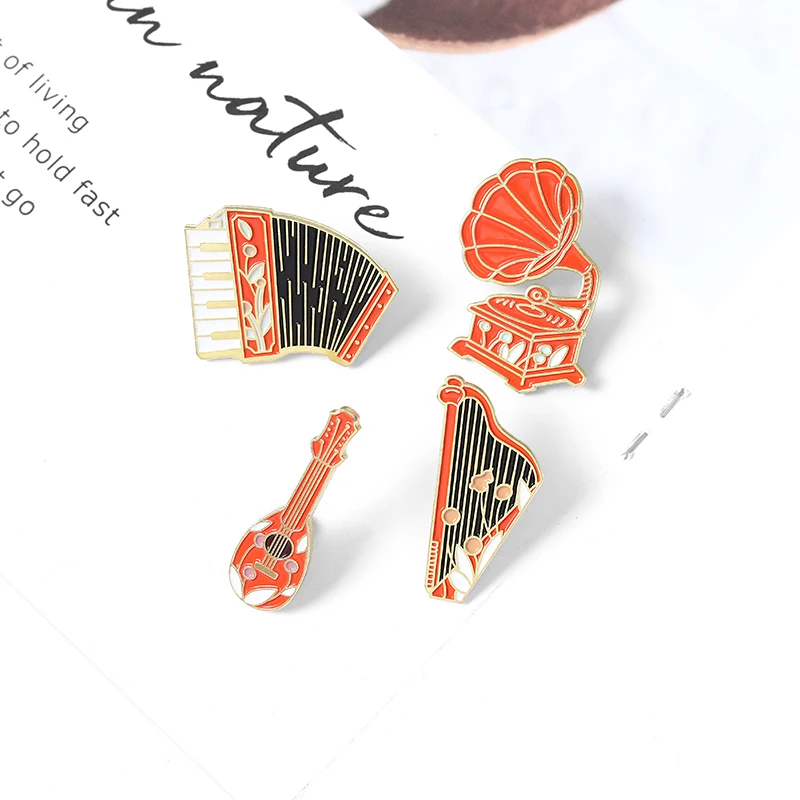 Brooches Pulp Fiction Vintage Instrument Enamel Pin Custom Phonograph Accordion Guitar Brooch Badge Jewelry Gift Black red style