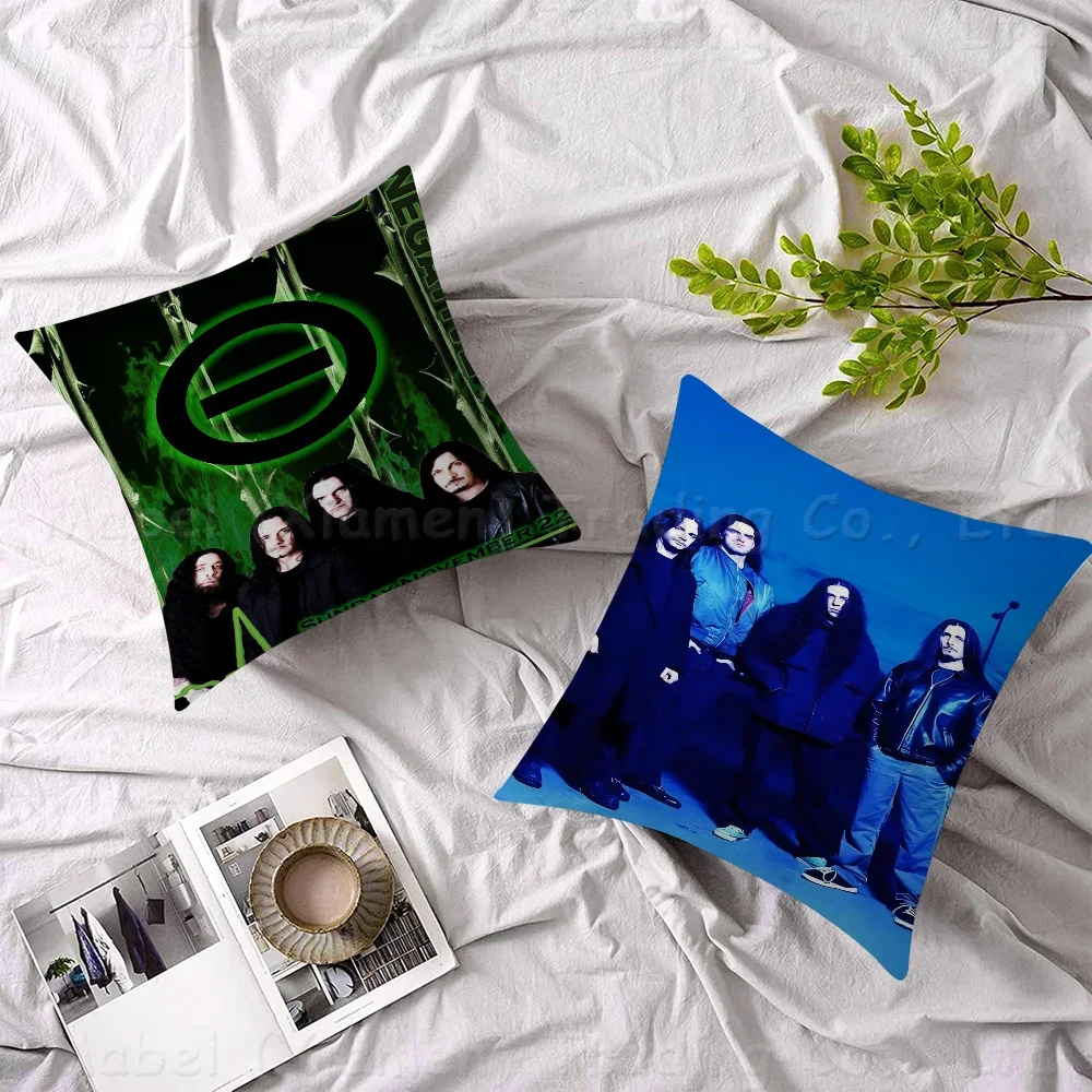 Rock Band T-Type O N-Negative Maple Design Cushion Cover Happy Autumn Harvest Decor Holiday Decorati Pillow Cover