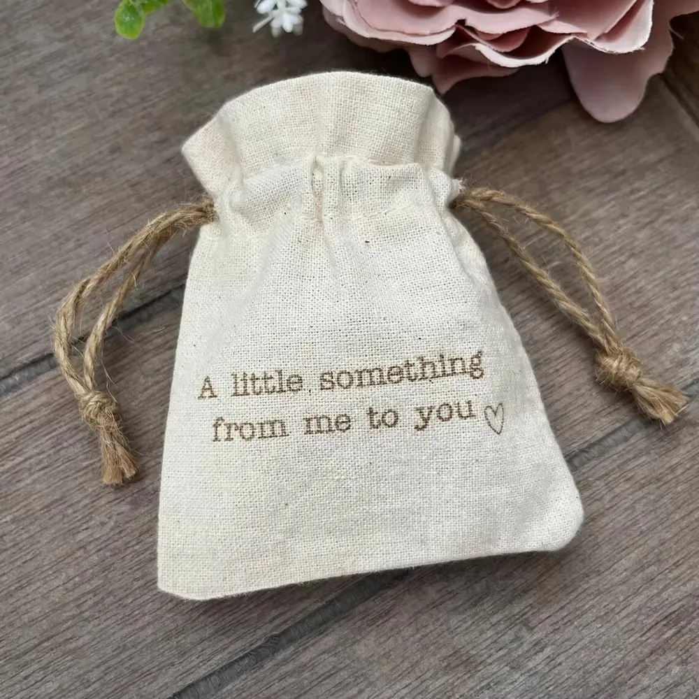 

100pcs Custom Logo Cotton Jewelry Bag with Jute Rope Nature Burlap Canvas Gift Bags for Makeup Dust Sack Jewelry Rings Packaging