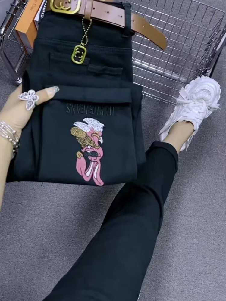 ファッション綿ジーンズ新しい女性のパンツハイウエストカジュアルプラスサイズハーレムパンツ漫画刺繍ルーズトレンディなカジュアルズボン