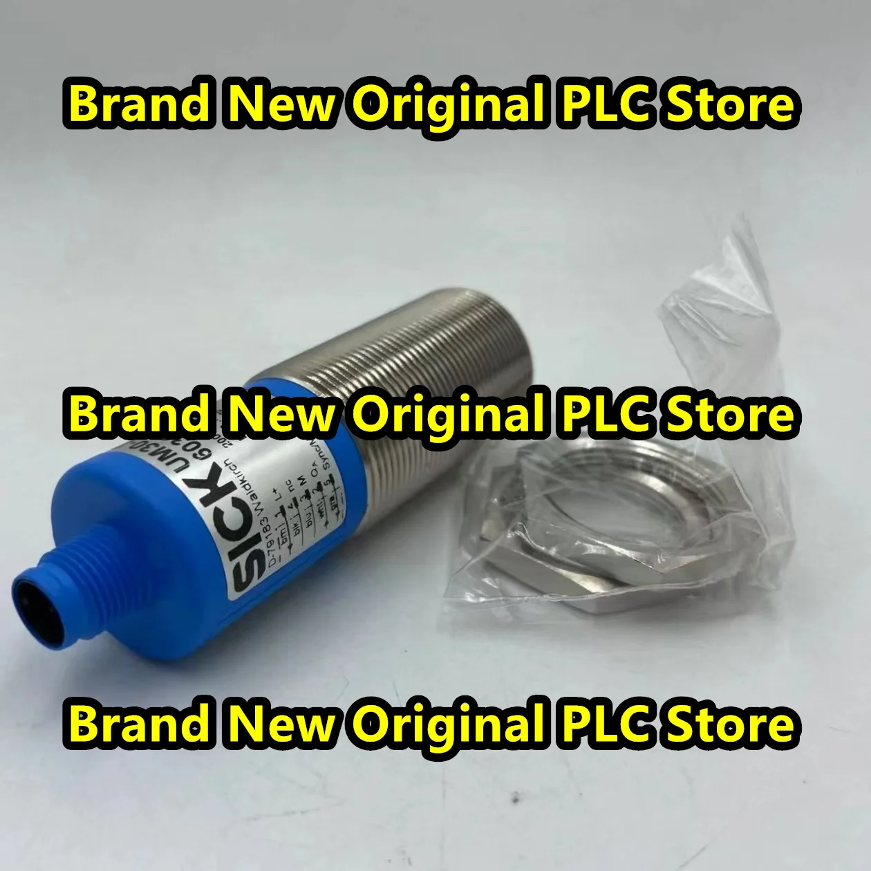 

New in box UM30-213113 Ultrasonic Sensor