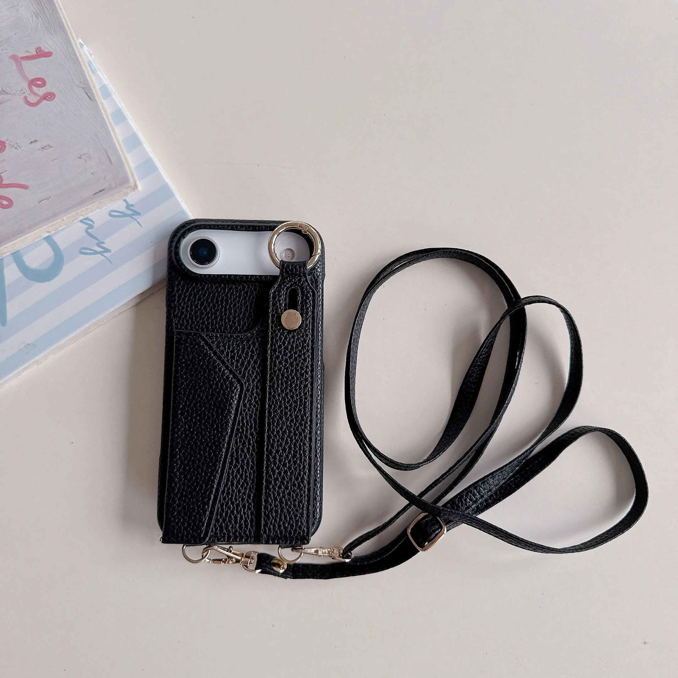 Casing Kulit Magnetik dengan Tali Selempang, Ring Holder, Slot Kartu, dan Tali Panjang untuk iPhone 17 Pro Max 16 Plus 15 14