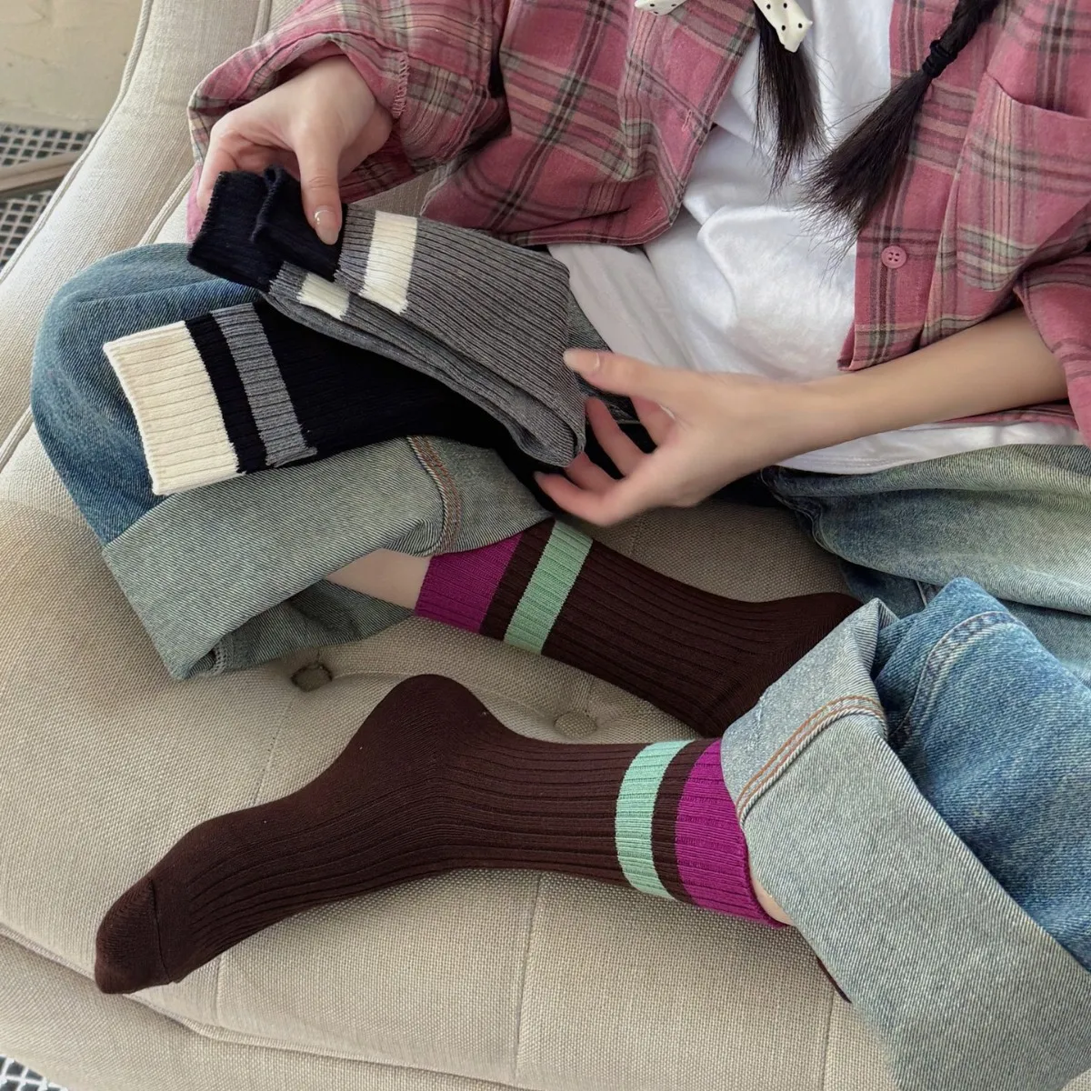 

Retro Color Blocking Women Socks Korean Style Cotton Casual Middle Socks Japanese Fashion Knitted Comfort Striped Sox for Girls