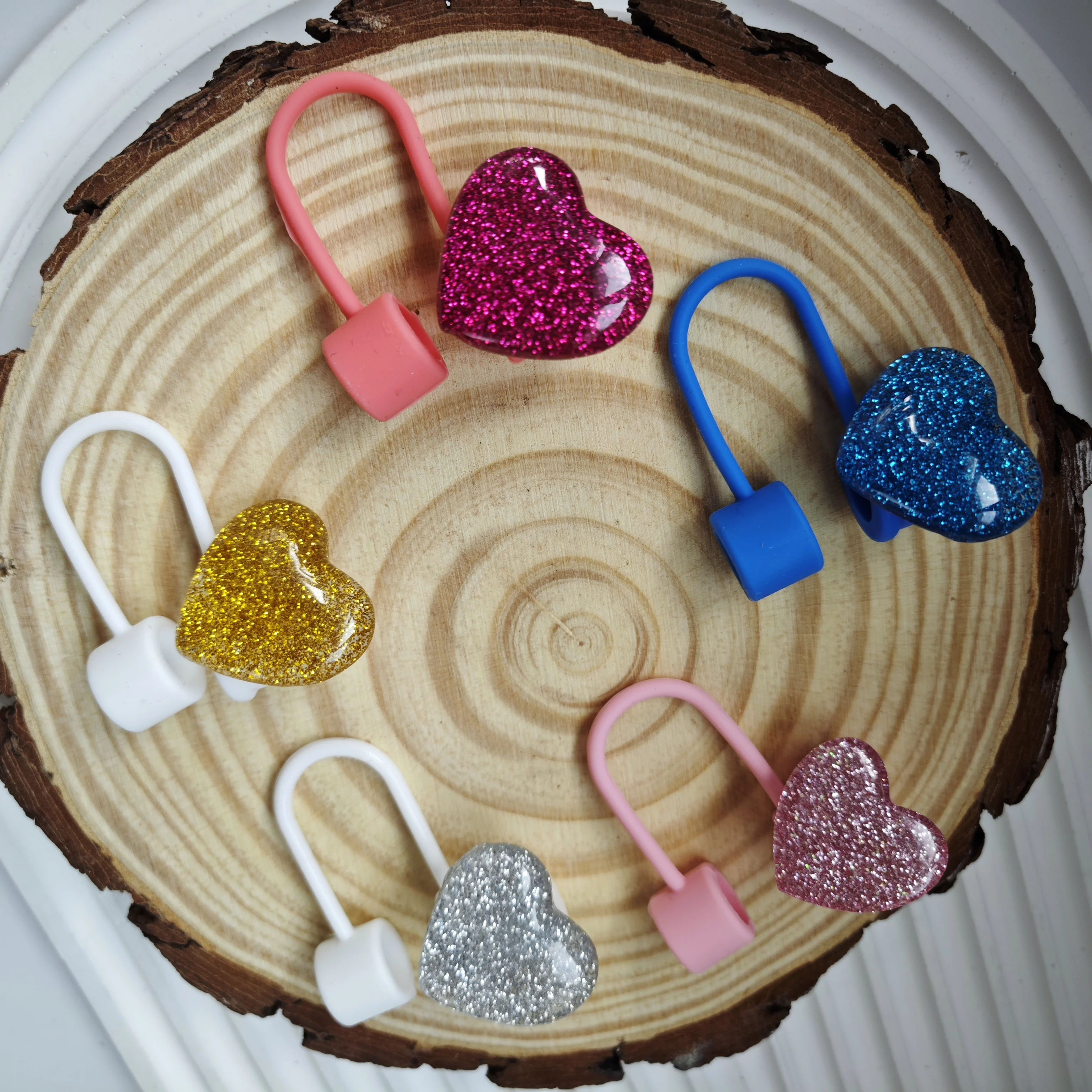 

New Shining Heart Series Straw Covers And Straw Caps