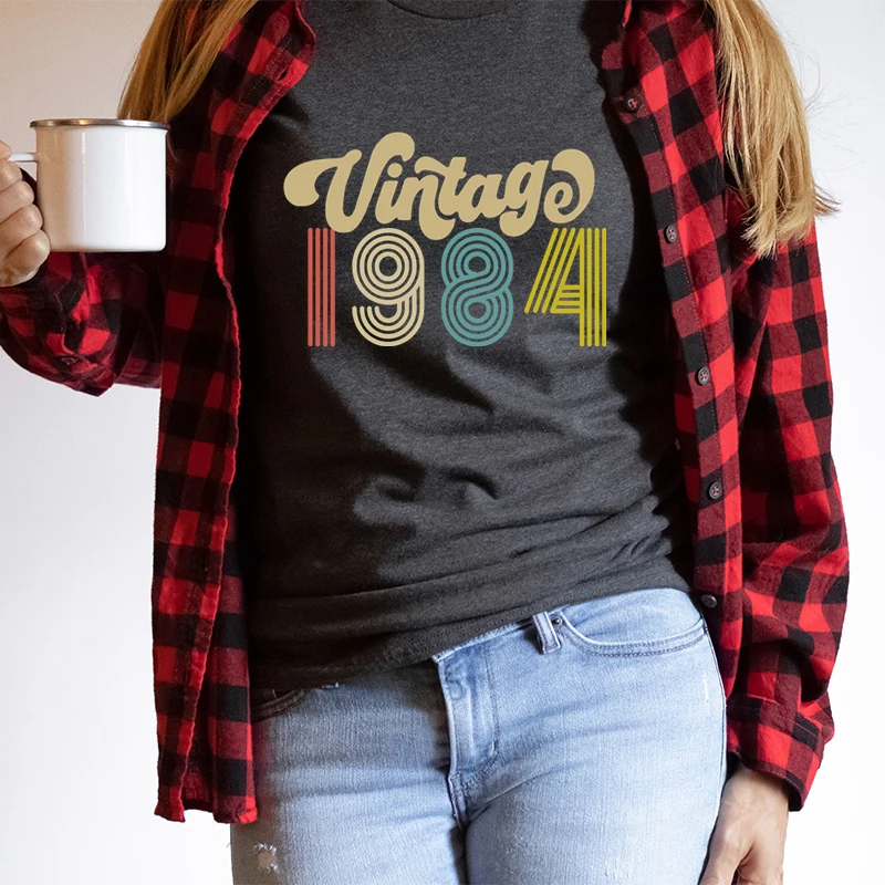 تي شيرت كلاسيكي لعيد ميلاد المرأة الأربعين ، مطبوع ، كم قصير ، أزياء الشارع الشهير ، عيد ميلاد مضحك ، هدية الذكرى السنوية