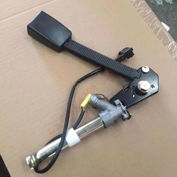 Auto parts High quality seat belt pretensioning tool plug seat safety belt lock For Dongfeng DFM Fengshen old type S30 H30 Cross