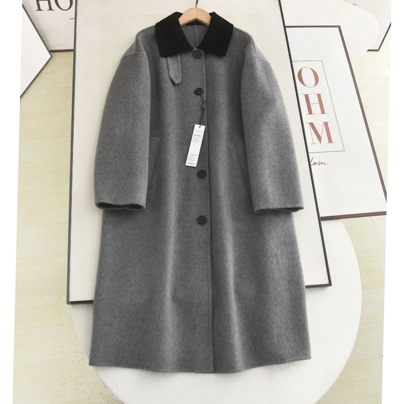 

Xiao Ai's 2025, новинка зимы, корейское шерстяное пальто средней длины с лацканами контрастного цвета для женщин, универсальная верхняя одежда