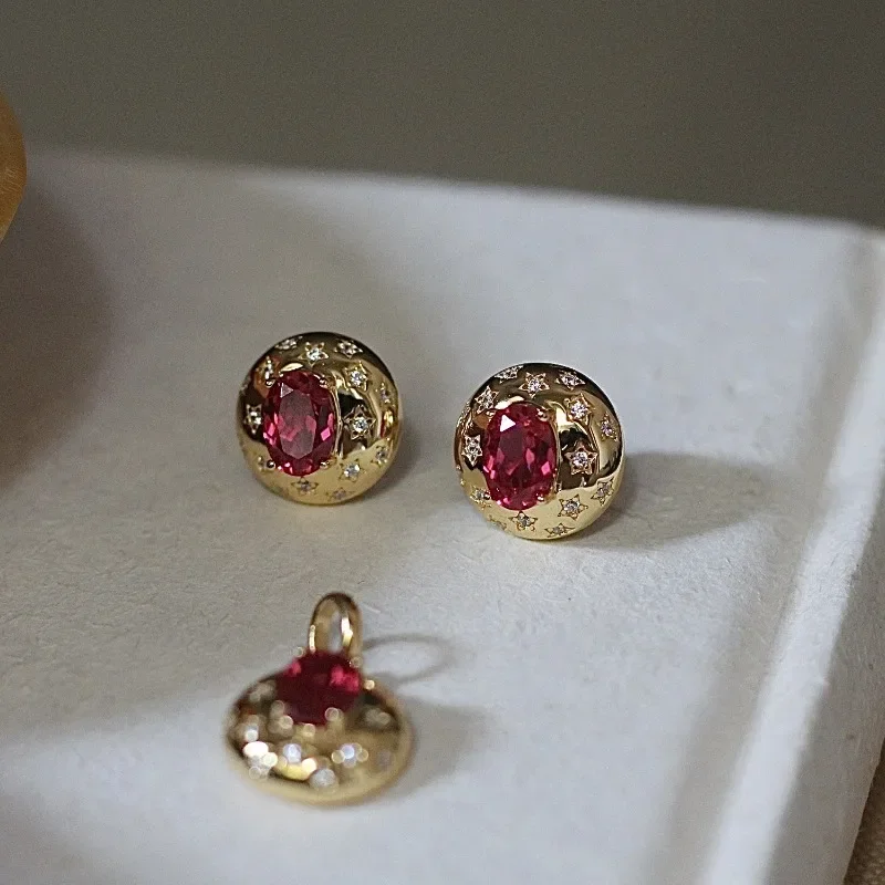Vintage Red Glossy Exquisite Star Earrings for Women Gem Series Ruby Light Luxury Earings Stud Banquet Jewelry