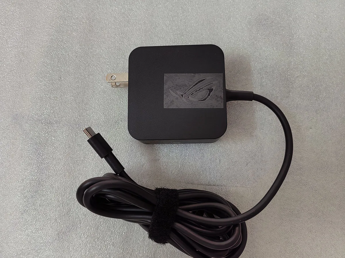 New Genuine 20V 3.25A ADP-65JW Y AC adapter TYPE-C 65W 0A001-01053800 for Asus ROG Ally X (2024) RC72LA  RC72LA-ALLYX.Z1X