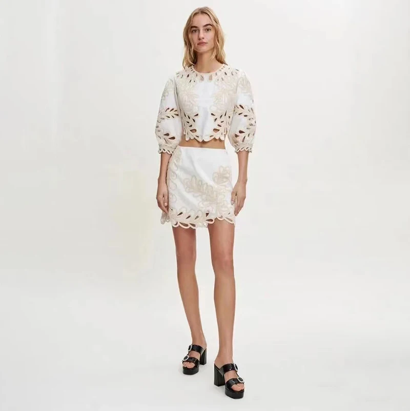 

Women's Heavy Embroidery Bubble Sleeve Short Top Hollow out Waist-Cinching Skirt Set Cotton Blend Seven-Quarter Sleeve