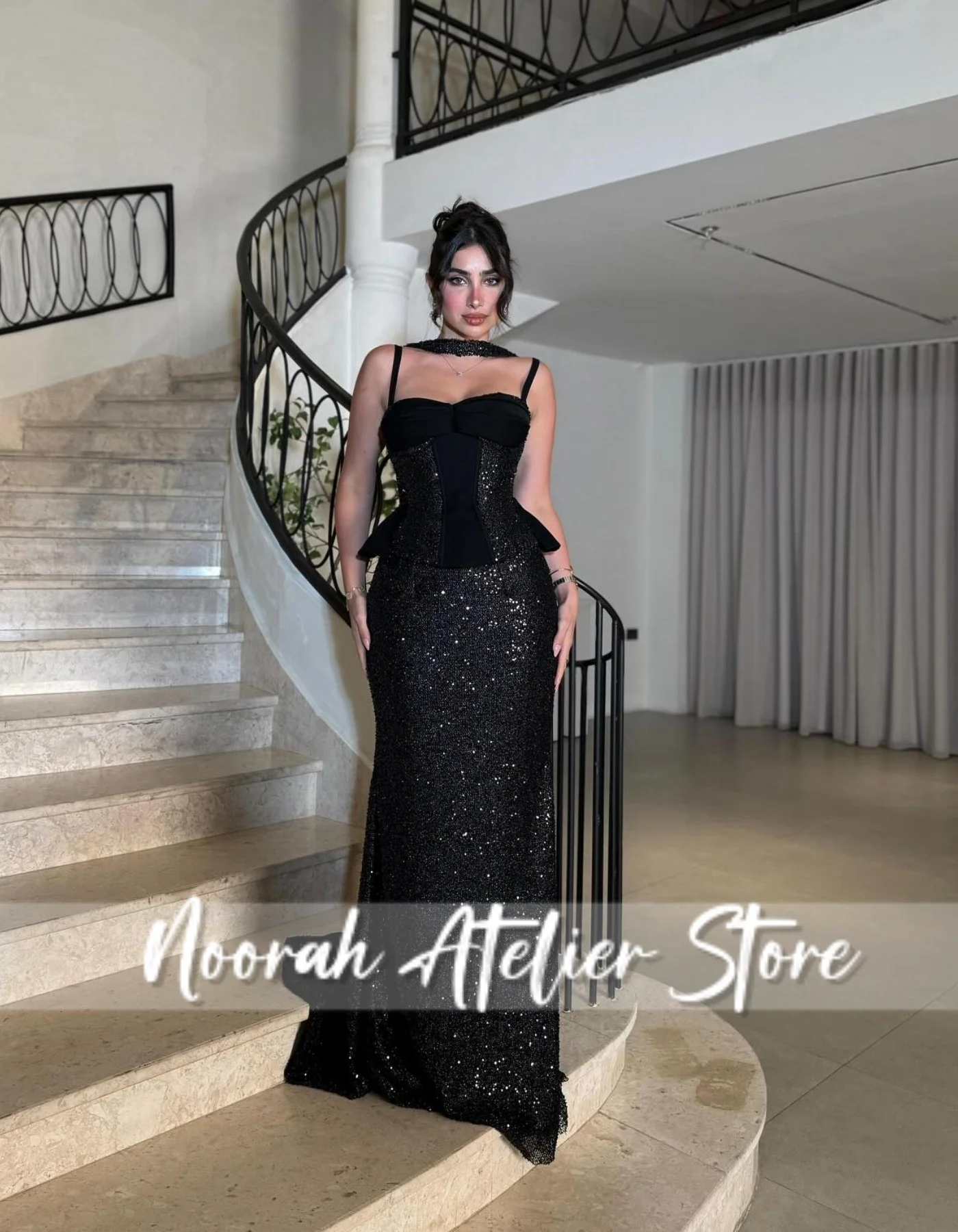 Elegante brillante negro Halter 2 piezas de lujo vestidos de noche para mujer 2025 vestido de boda de tren para mujer Arabia Saudita largo personalizado