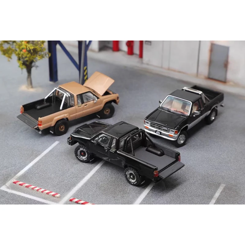 GCD Diecast schaal 1:64 1985 Hilux 4e generatie (N50) SR5-versie Legering automodel Statische weergave Collectibles Boy Holiday Gift