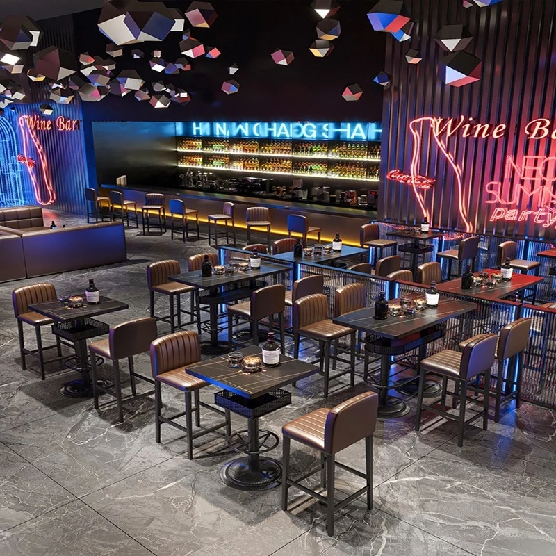 

Барные столы и стулья, комплекты высоких табуретов для дискотек, тихих баров, лайвхаусов, таверн и ночных клубов