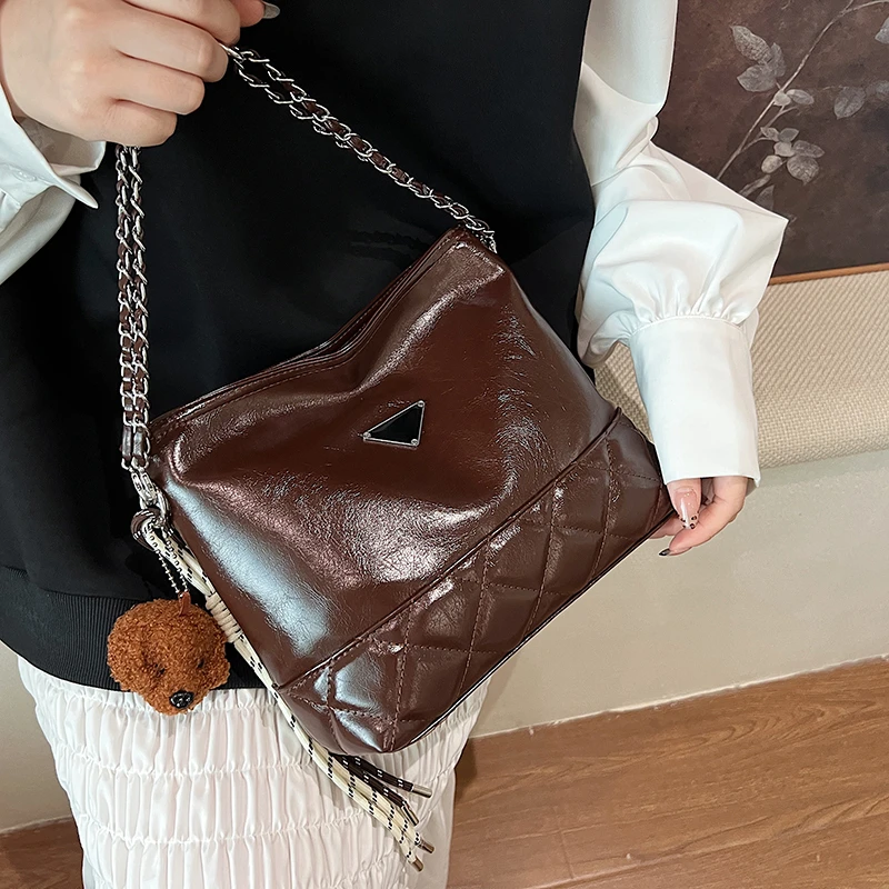 

Niche Casual Crossbody Bag with Sleek Style - Trendy High-End Exquisite Versatile Design for Women's Sweet Retro Looks