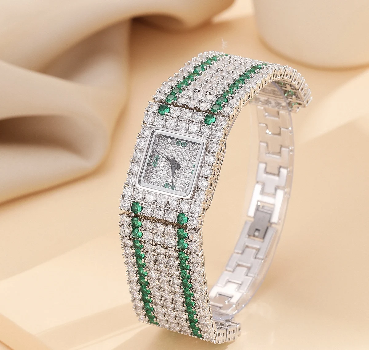 EYER Luxury Fashion Simple Design Full Zircon Geometric Bracelet Watch For Women Wedding Party Daily Jewelry Watch Accessories