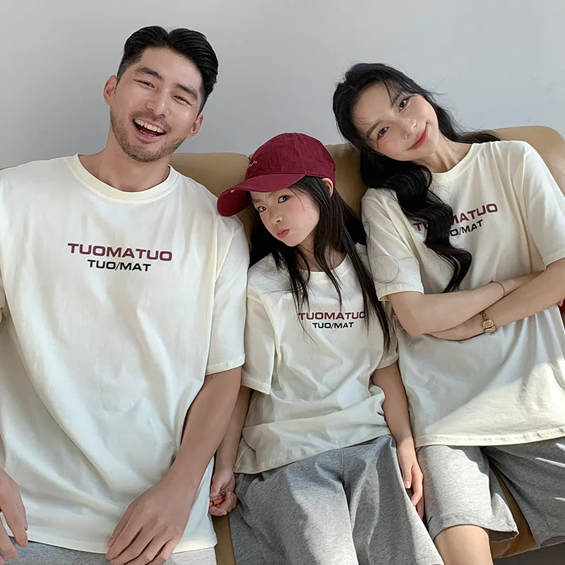 

Family Matching T-Shirts 2026 Summer New 100% Cotton Short Sleeve O Neck Loose Tops for Mom Dad Kids Family Look Casual Outfits