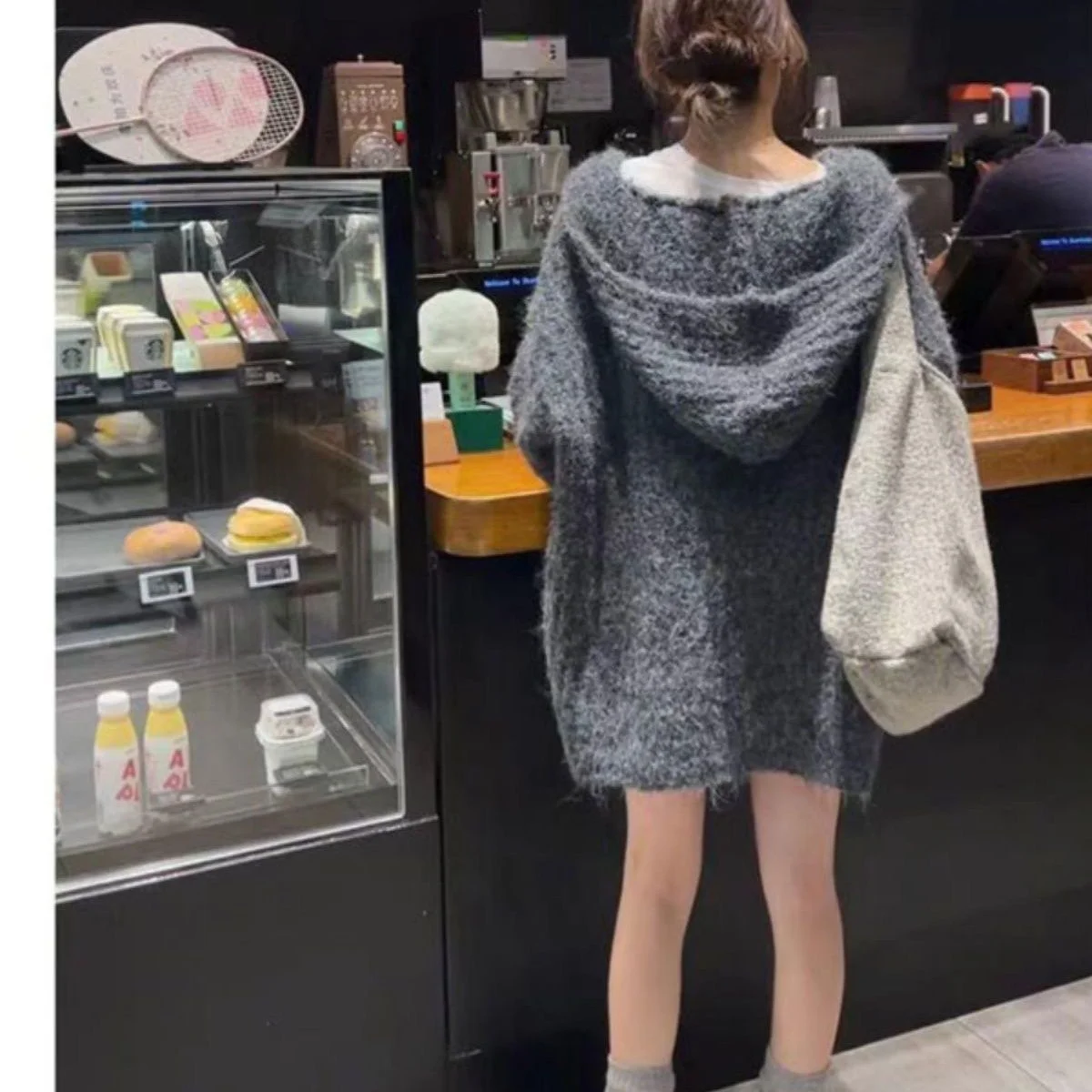 

Средней длины кардиганы для офиса, женские, летние, в стиле «эфир», с декоративными элементами, двумя карманами, темно-синие, в рубчик, с эффектом потертости, повседневные, стильные, приталенные