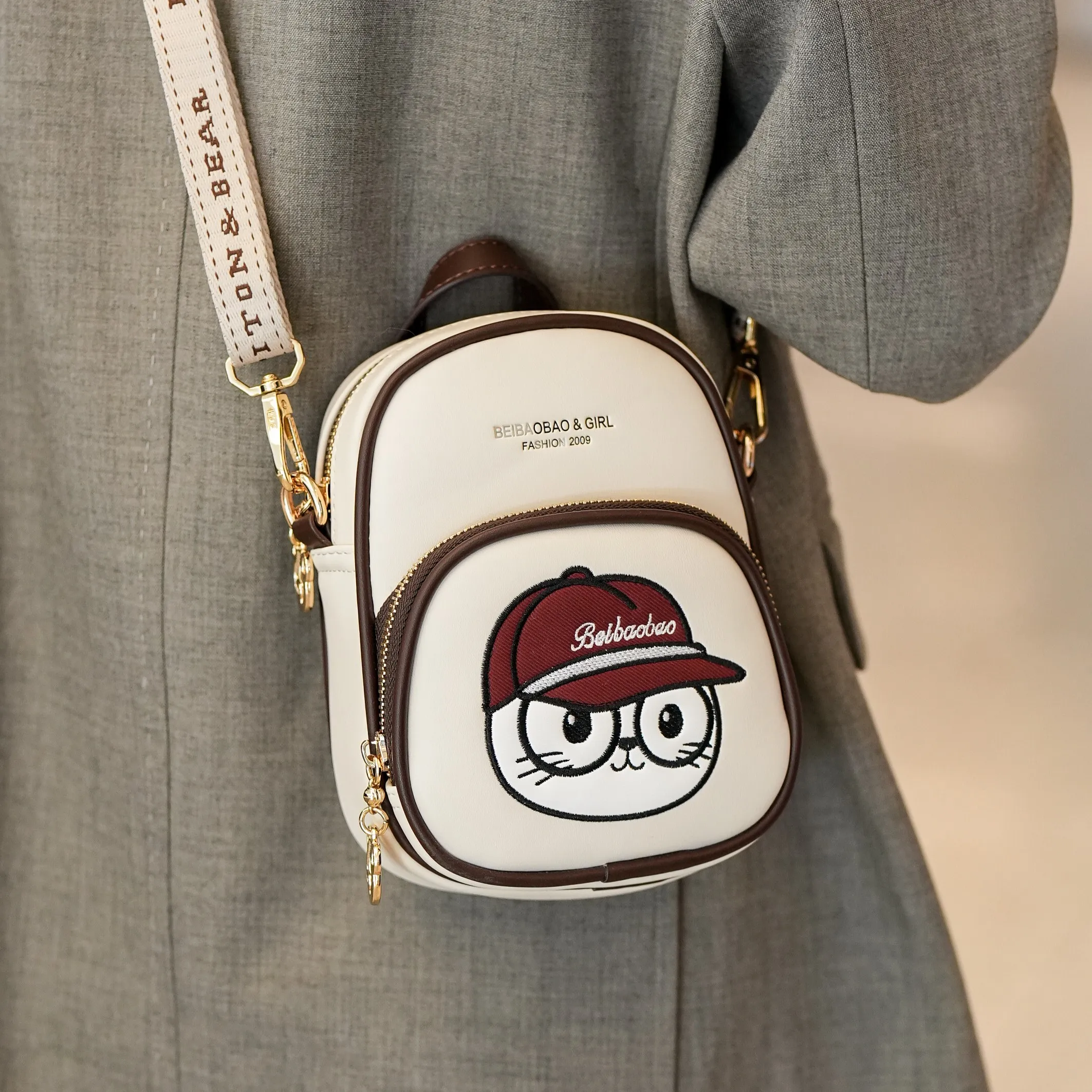 Simple Shoulder Bag… - image