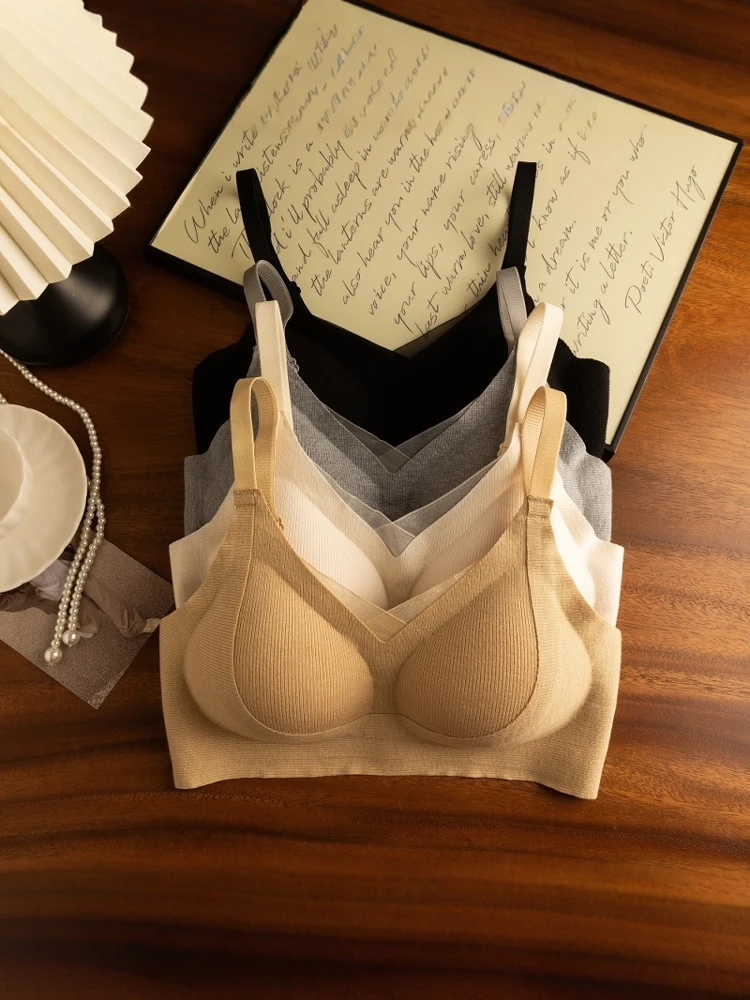 

No-Trace Gathered Comfortable Soft Support Women's Underwear without Steel Ring Velvet Touch Anti-Sagging Bra J367