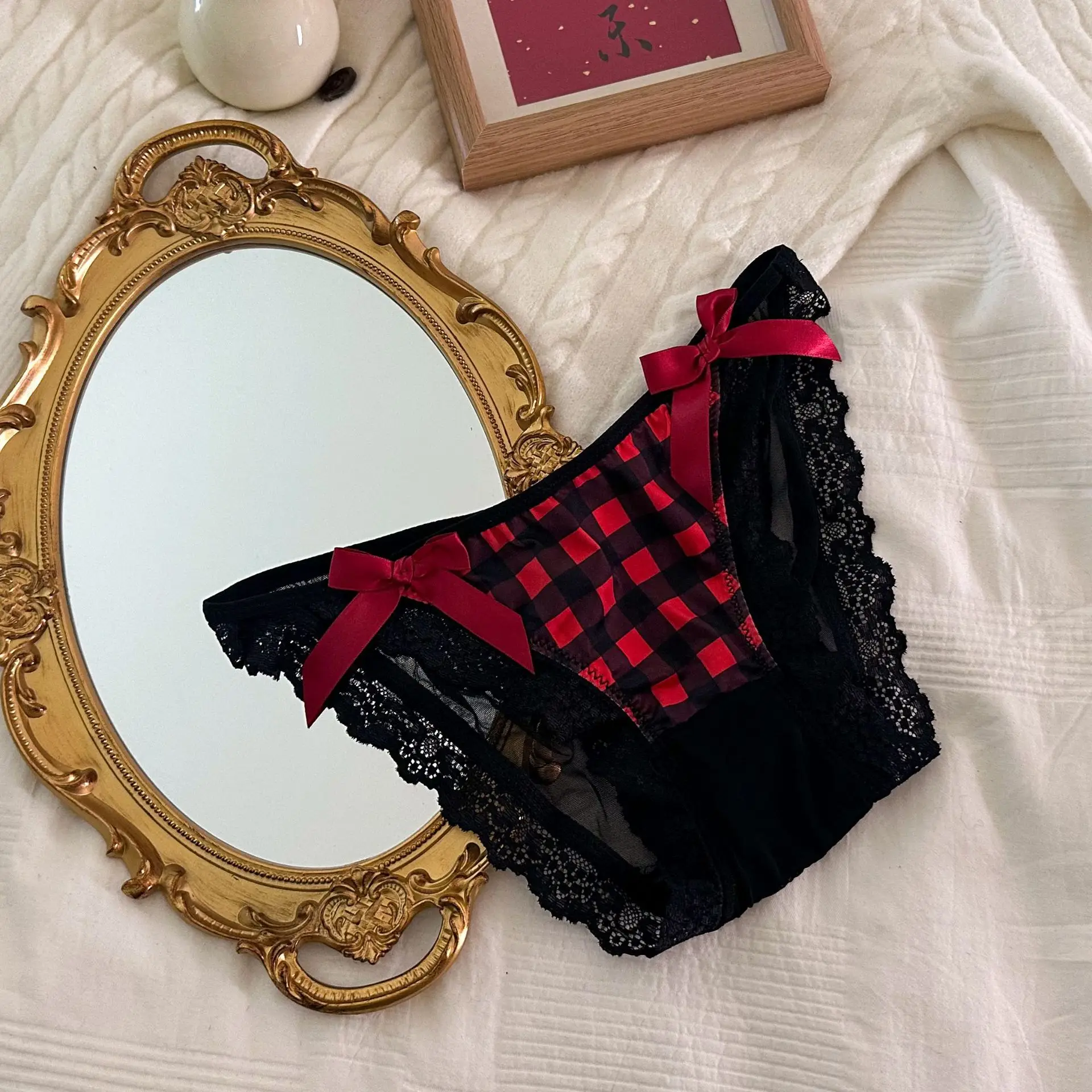 حزام مثير مزين بالدانتيل، ربطة عنق، سراويل داخلية نسائية كاواي متقلب باللونين الأسود والأحمر، سراويل داخلية نسائية للحفلات والعطلات والعطلات