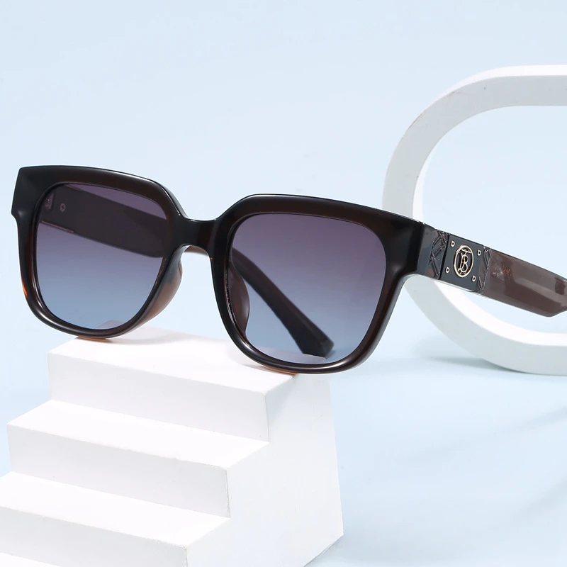 

2025 New Polarized Sunglasses Retro Small Frame Sunglasses Female Personality Street Photography Fashion Trend Sunscreen Glasses
