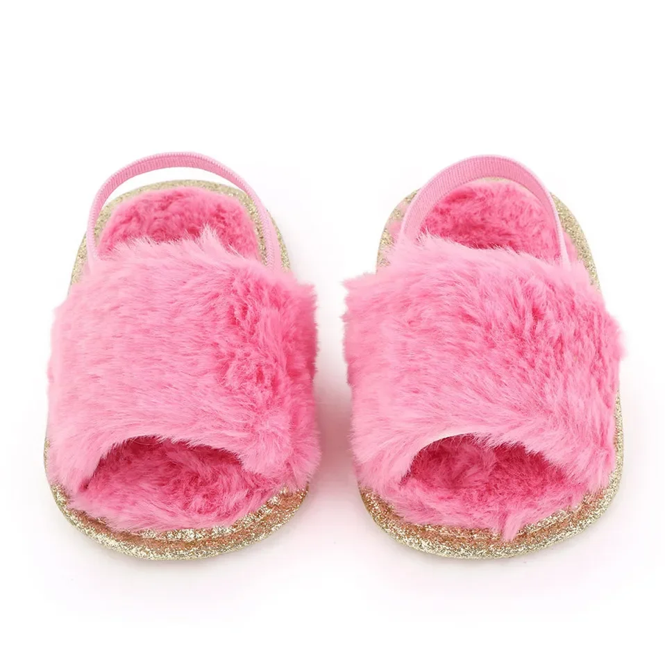 Scarpe da culla in peluche per bambina da bambino Pantofole prewalker con suola morbida in pelliccia sintetica con cinturino posteriore elastico