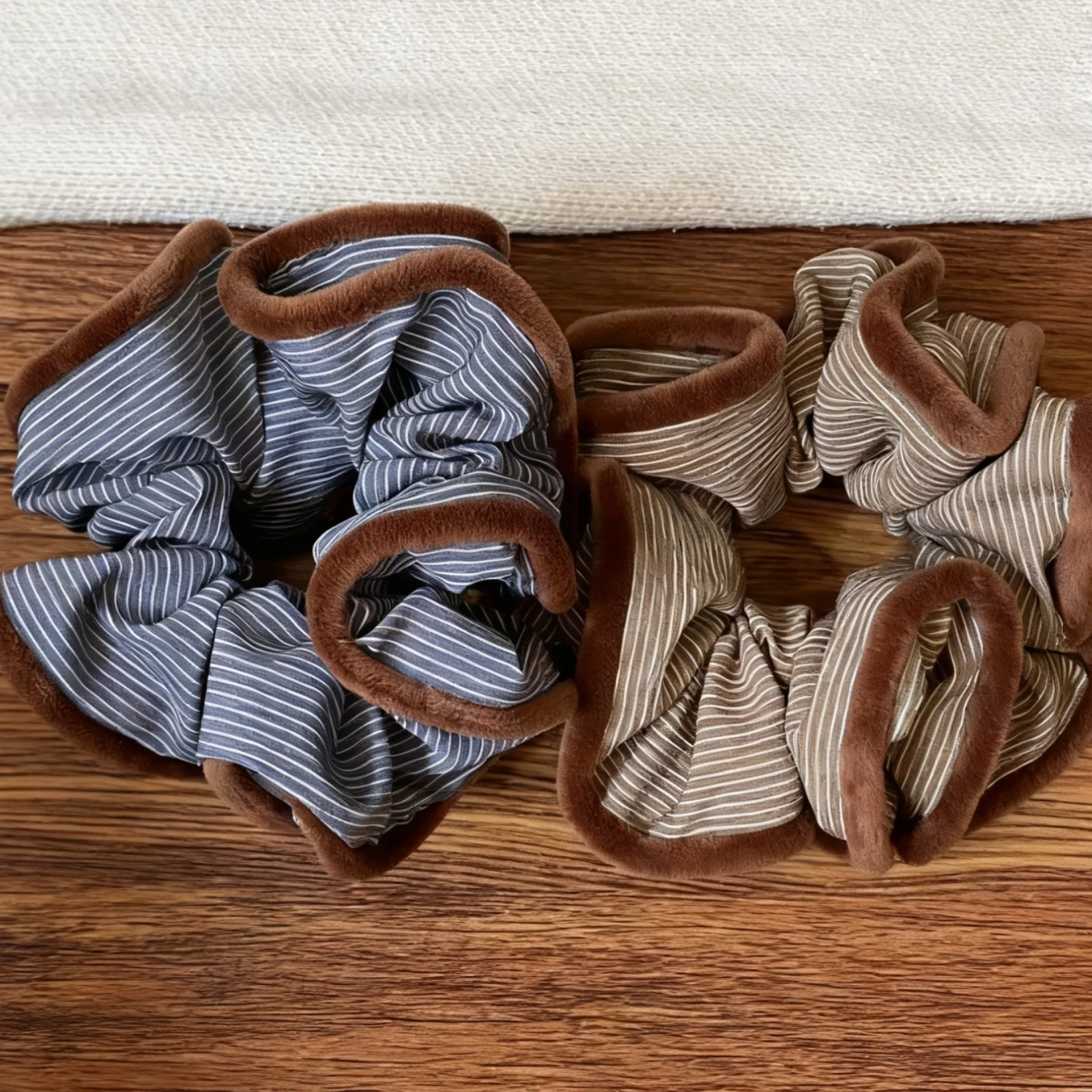 1PC Striped Flannel Scrunchies - Women'S Accessories Flannels ulasan dan harga