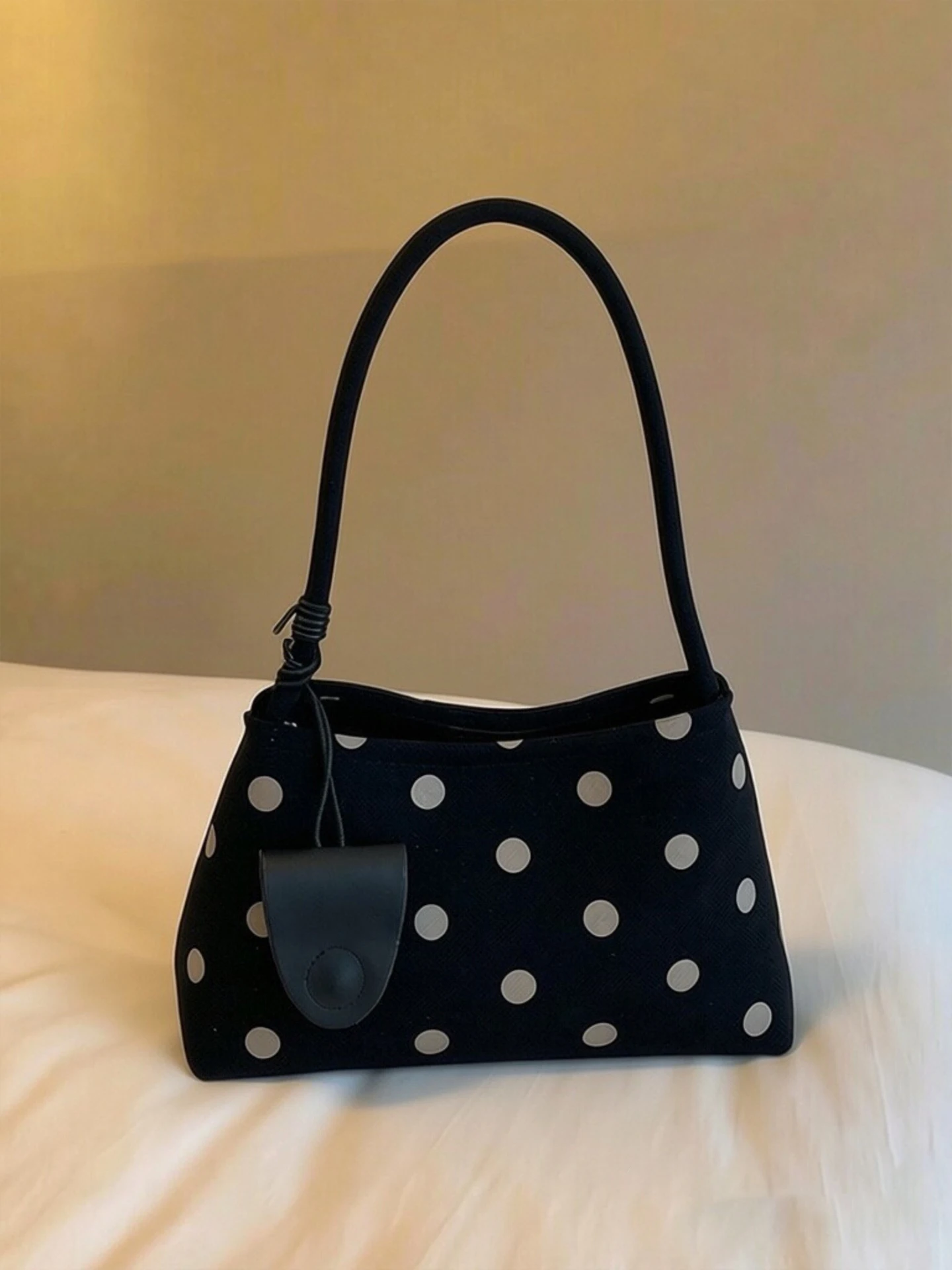 korean-style-polka-dot-underarm-bag-women's-2026-new-high-end-luxury-shoulder-tote-bag-soft-square-shape-pure-color-leisure