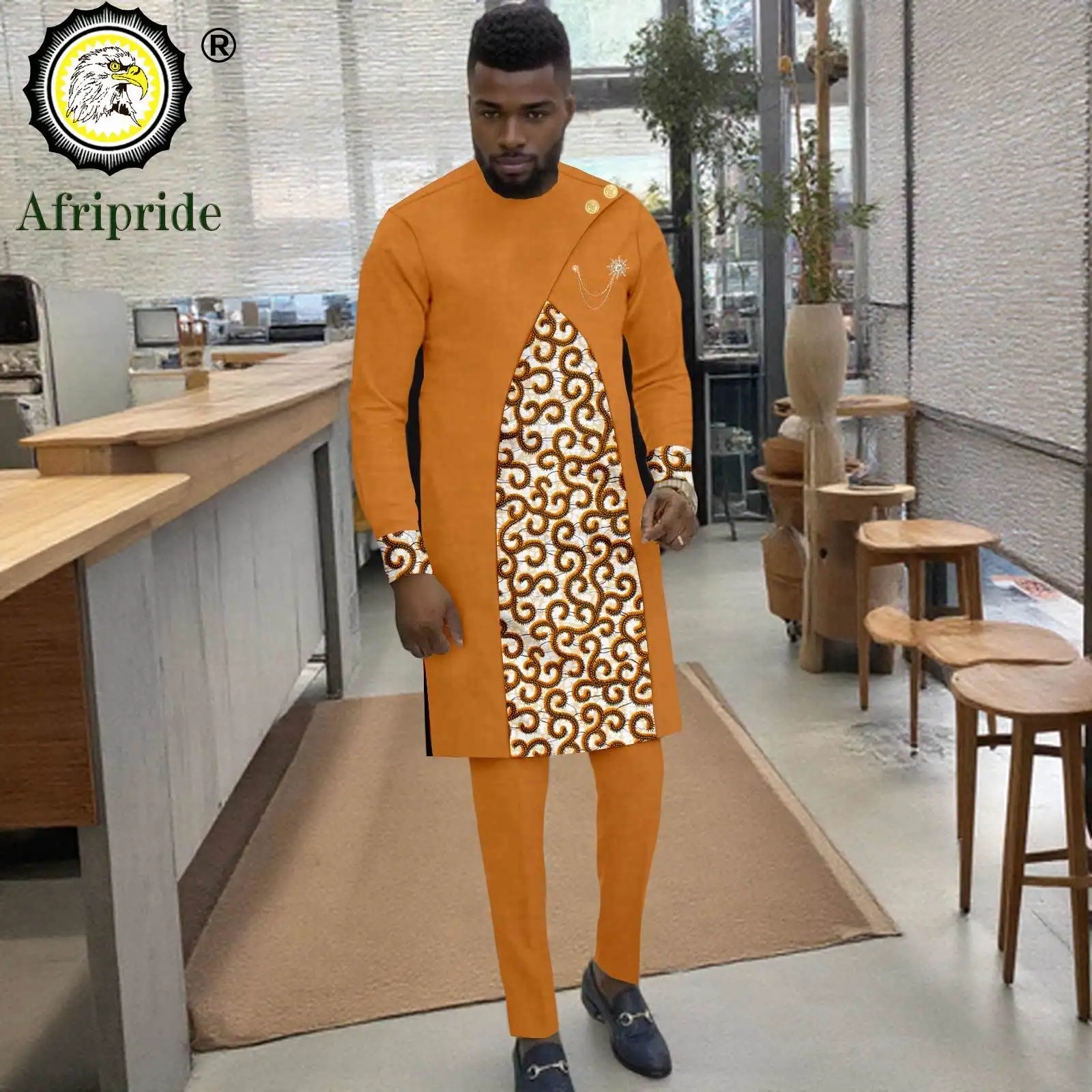 African Clothes for Men Two Buttons Embroidery Brooch Print Shirts and Pants 2 Piece Set Dashiki Outfits for Wedding 2516052