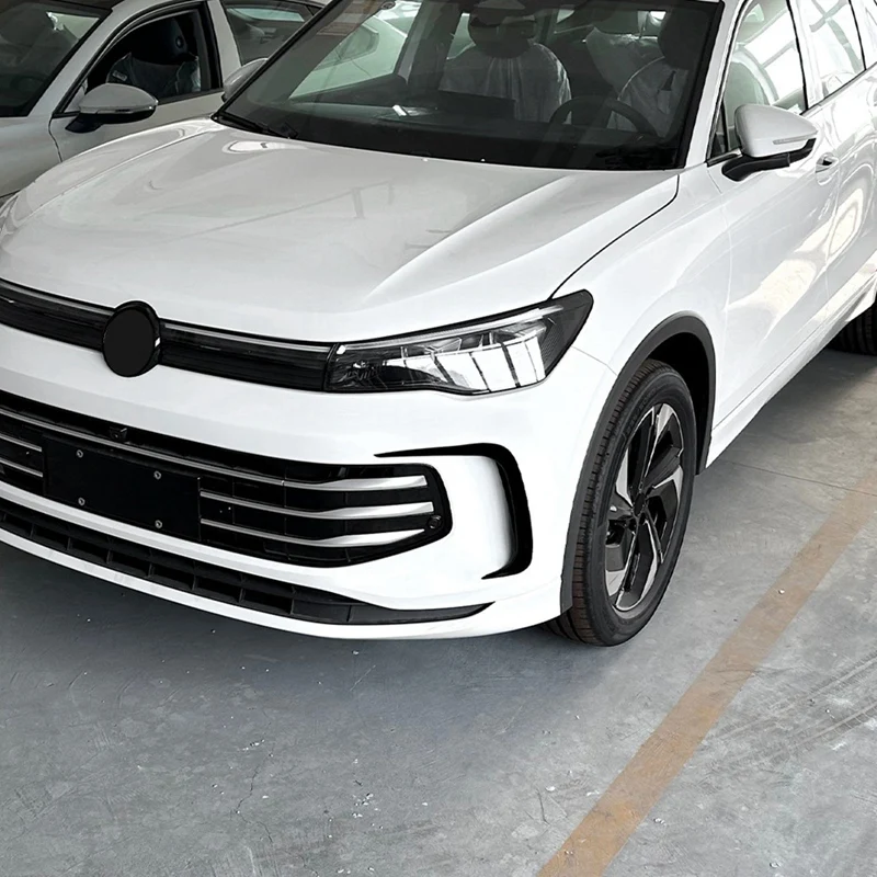 Car Front Bumper Lip Splitter Spoiler Fog Light Canard Trim For VW Tiguan MK3 Car Exterior Accessories Glossy Black