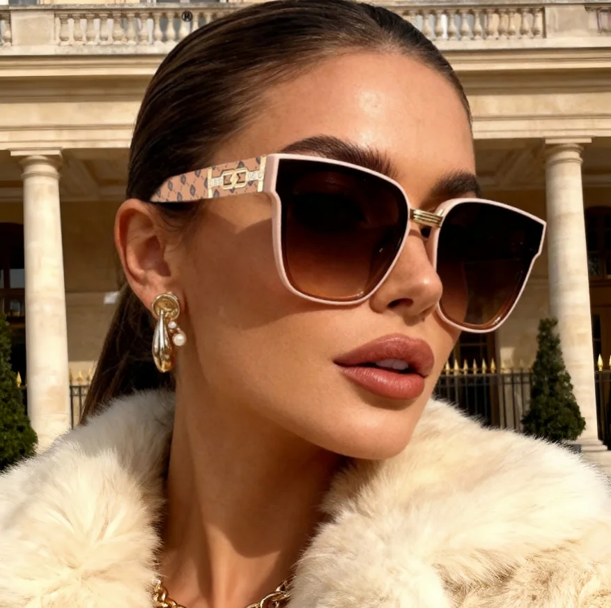 

Designer Sunglasses High Quality Fashion UV 400 Glasses New Mens And Womens Large Framed Classic Eyewear Sun glasses