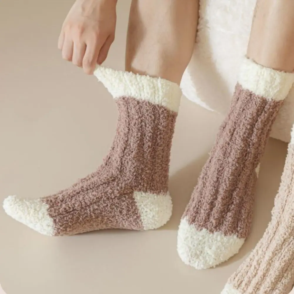 3Pairs بلون سميكة المرجان جوارب صوف الشتاء النوم الطابق أفخم الجوارب بسيطة الجوارب منتصف جوارب أنبوبية النساء الشتاء