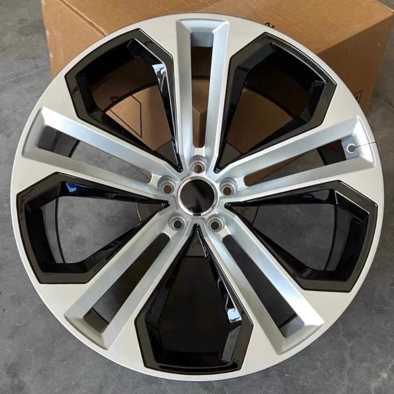  High Quality Sport Rims 21*9.5j ET 28 PCD 5X112 CB 66.45 Silver with Black Cover T6061 Aluminum Forged Wheels for Audi Q7 Q8