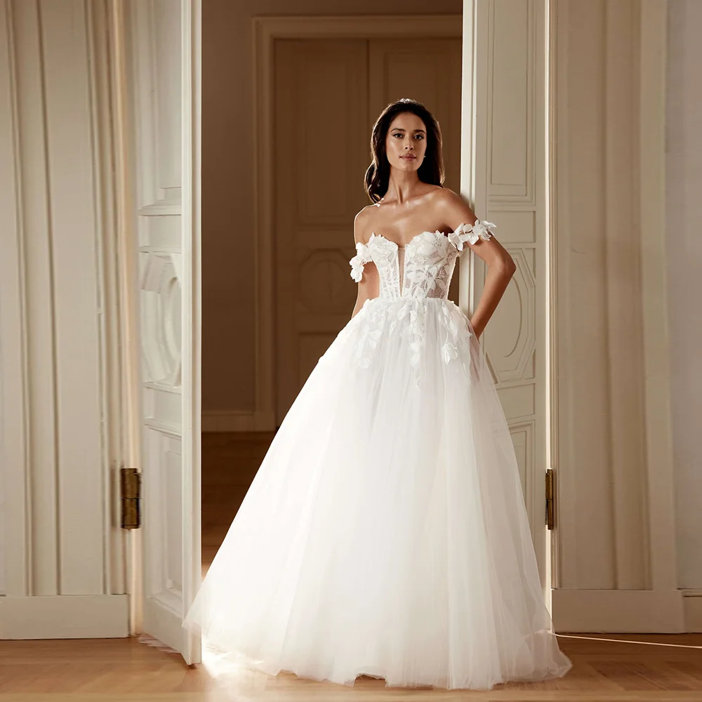 

Customized Princess Off-Shouler Tulle Bridal Wedding Dress Lace up Sweep Court Wedding Gown Appliques Lace