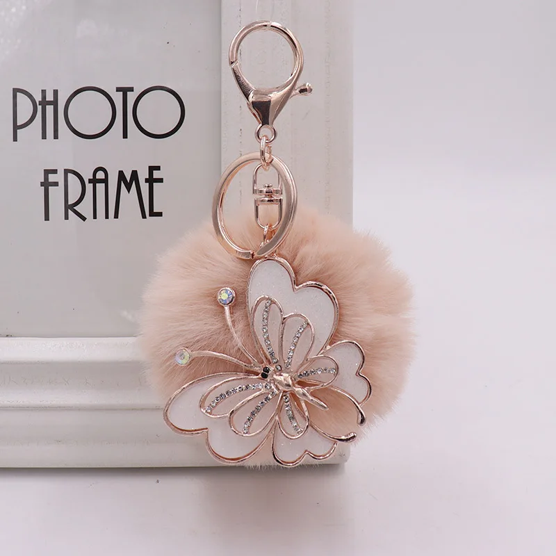 Fluffy Butterfly Plush Keychain Fashion Alloy Pendant Women Luxury Pompom Key Chain Accessories Bag Decoration Jewelry Gifts